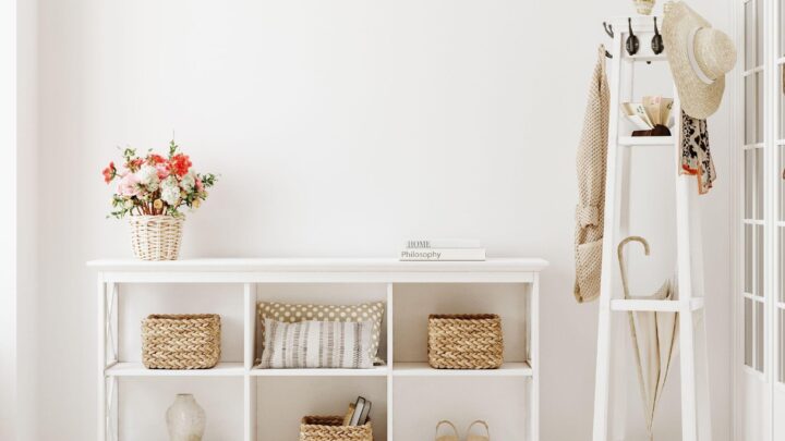 7 Essentials for Creating a Functional Entryway